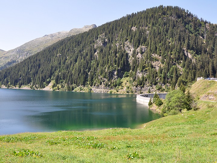 Lac_Saint_Guerin.jpg